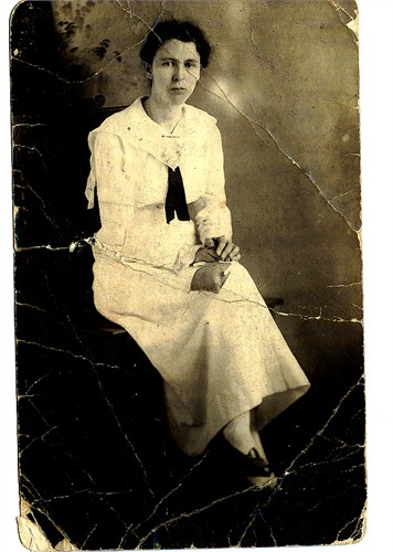 Mandie Ilena Chambers
1897 - 1954